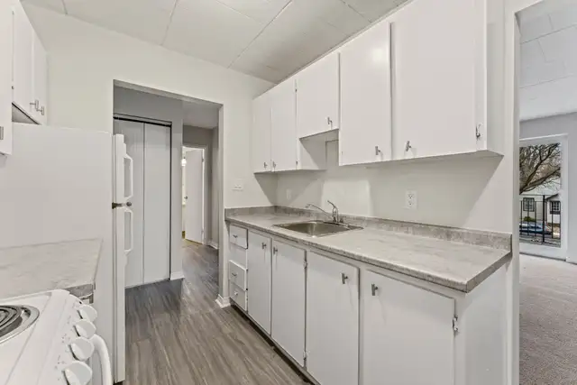 Sun Ray Manor Apartments - 1 Bedroom, 1 Bath A Apartment for Ren in Long Term Rentals in Windsor Region - Image 10