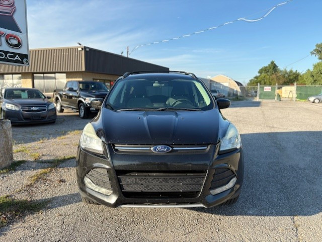 2013 Ford Escape SE AWD ~ FULLY CERTIFIED ~ CLEAN CARFAX in Cars & Trucks in Leamington - Image 2