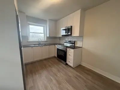 14 Crosthwaite Avenue South