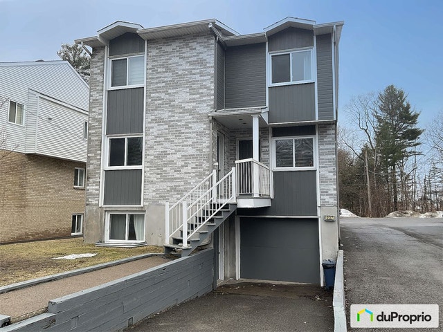 $879,000 - Quadruplex for sale in St-Jérôme (Bellefeuille) — photo 1