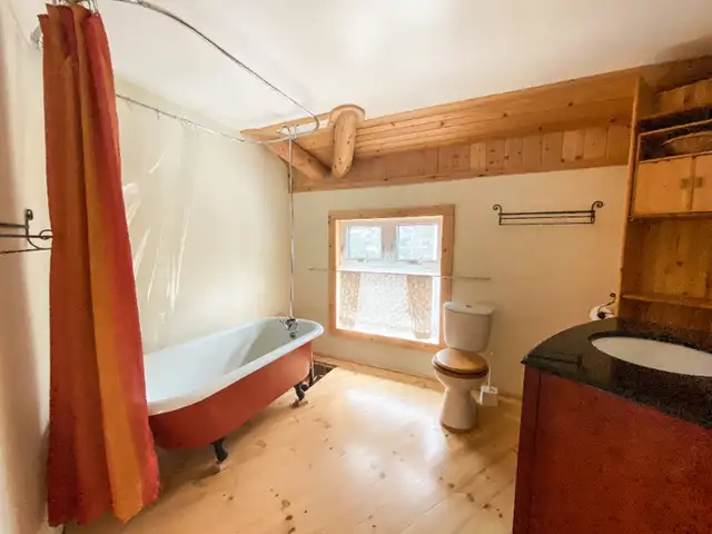 Log home on 10.98 acres (40 mins from Faro) - Felix Robitaille® in Houses for Sale in Whitehorse - Image 19