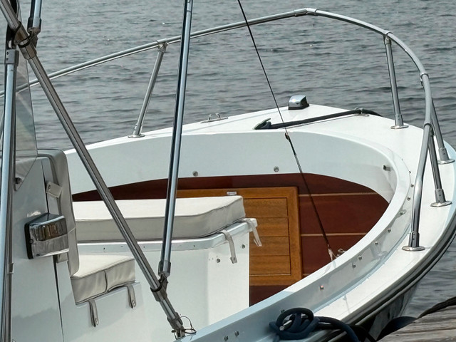 1977 Shamrock 22 ft centre console in Powerboats & Motorboats in London - Image 4