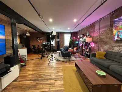 Commercial Space for Lease 5663 Nora Bernard Street, Halifax Available May 1st, this 550 sq. ft. com...
