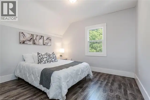 40 WOODLAND Avenue Kitchener, Ontario in Houses for Sale in Kitchener / Waterloo - Image 31