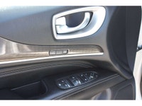 Experience premium comfort, advanced technology, and family-friendly luxury with this 2016 Infiniti... (image 7)
