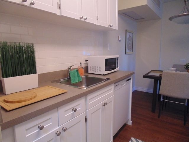 COZY 1 BED/1 BATH SUITES DOWNTOWN CALGARY 4