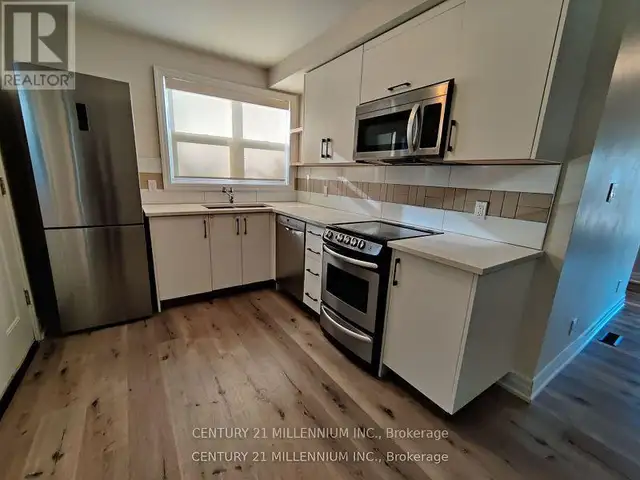 MAIN - 59 GARTHDALE COURT Toronto (Bathurst Manor), Ontario in Long Term Rentals in City of Toronto - Image 5