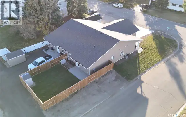 99A Semple STREET Outlook, Saskatchewan in Houses for Sale in Swift Current - Image 6