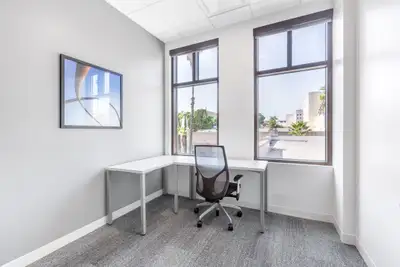 A fully customizable and perfectly sized workspace rental for two. Create the ideal environment for...