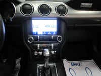 FORD MUSTANG 2019 CONVERTIBLE ECOBOOST AUTOMATIQUE TOUT ÉQUIPÉ / BANCS EN TISSUS NOIR / ECHAPPEMENTS... (image 9)