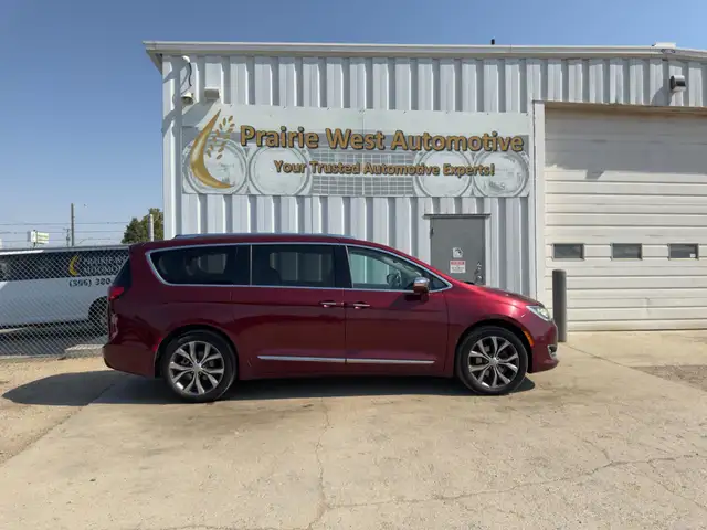 2017 Chrysler Pacifica Limited 7 Passenger | Command Start | Pow561999841036216323