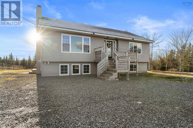 595 Dufferin Mines Road Port Dufferin, Nova Scotia in Houses for Sale in Truro - Image 3