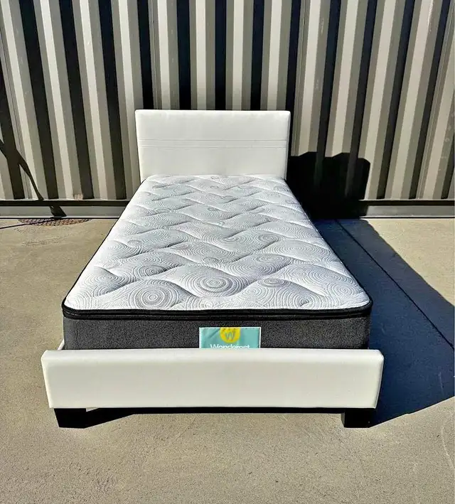 King Mattress : Full Mattress | Queen Mattress / Twin Mattress in Beds & Mattresses in Oshawa / Durham Region - Image 9