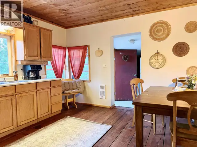 7566 BRIDGE LAKE BUSINESS ROUTE 100 Mile House, British Columbia in Houses for Sale in 100 Mile House - Image 22