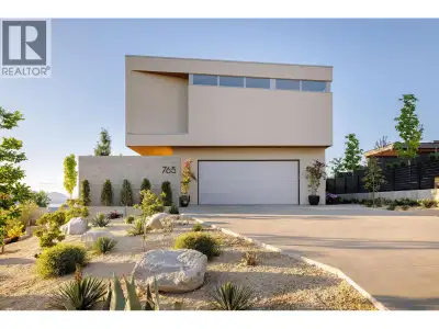 Welcome to Grandview Terraces by Agave Homes - where luxury meets location. This California Modern r...