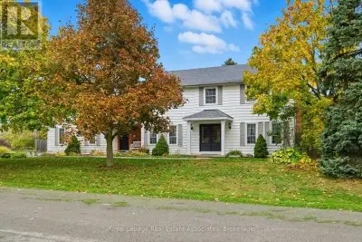 Welcome to 1 Meander Close in the heart of Carlisle. Set on a premium half-acre corner lot, this bea...