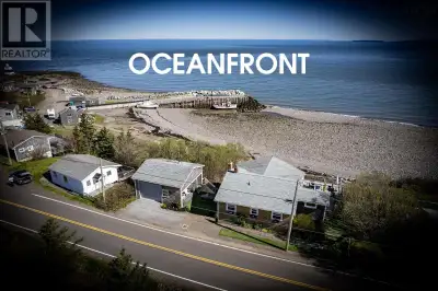 An absolute show-stopper, this oceanfront gem is the kind of place that makes you do a double take,...