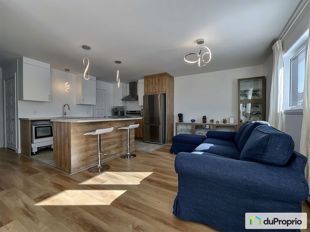 $449,900 - Bungalow for sale in St-Apollinaire — photo 2
