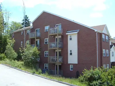 Available October 1 95 Knightsridge - 2 Bedroom Suite!! 5 min walk to Park West School!!!! Dishwashe...