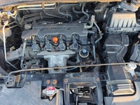 THIS HR-V AWD HAS ONLY DRIVEN AN AVERAGE OF 014000KMS PER YEAR! LOW KMS HONDA RELIABILITY, LOADED WI... (image 3)