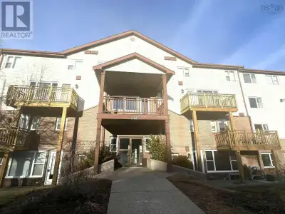 Visit REALTOR® website for additional information. This calm and quiet, spacious two-level, 2-bedroo...