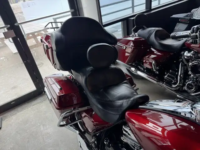 2008 Harley-Davidson Screamin' Eagle Ultra Classic Electra Glide in Street, Cruisers & Choppers in Markham / York Region - Image 7