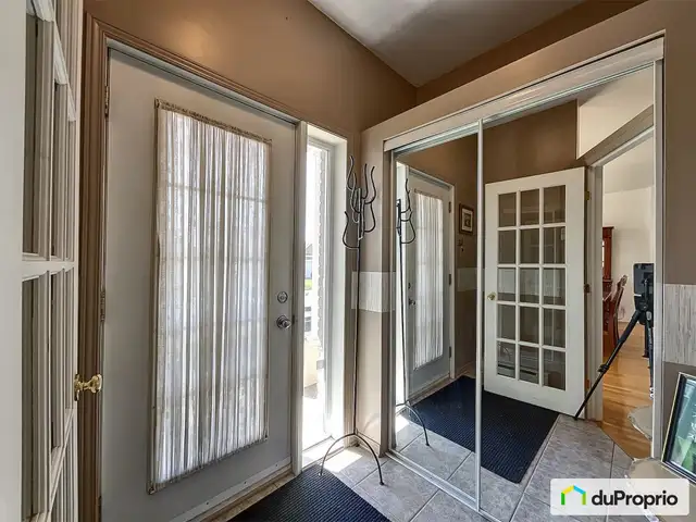 $649,000 - Bungalow for sale in St-Jean-sur-Richelieu (St-Luc) in Houses for Sale in Saint-Jean-sur-Richelieu - Image 5