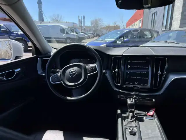 2018 VOLVO XC60 T5 Momentum in Cars & Trucks in Laval / North Shore - Image 13