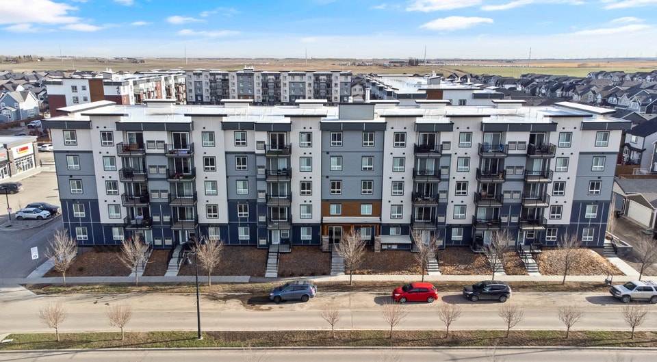 Pet-Friendly One Bedroom One Bath with In-suite Laundry for Rent 2