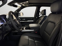 Leather Trimmed Bucket Seats, Remote Start System, Heated Front Seats, Heated Steering Wheel, Ventil... (image 9)