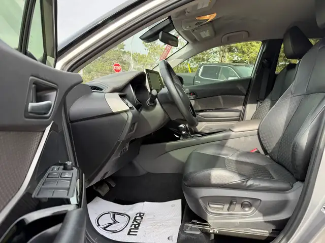 2020 Toyota C-HR Limited LIMITED| NO ACCIDENTS| LOW KM in Cars & Trucks in Markham / York Region - Image 10