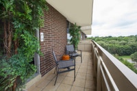 SPACIOUS 1 BEDROOM APARTMENT FOR RENT IN NEWMARKET! SELECT APARTMENTS FULLY REVITALIZED WITH MODERN... (image 8)