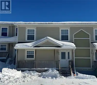This stylish and affordable 3-bedroom townhouse in the heart of Wabush offers the perfect combinatio...