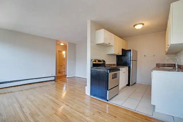 Charming 2 Bedroom Apartment for Rent in Whitby in Long Term Rentals in Oshawa / Durham Region - Image 8