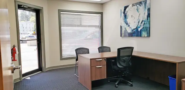 Large treatment room or office for rent