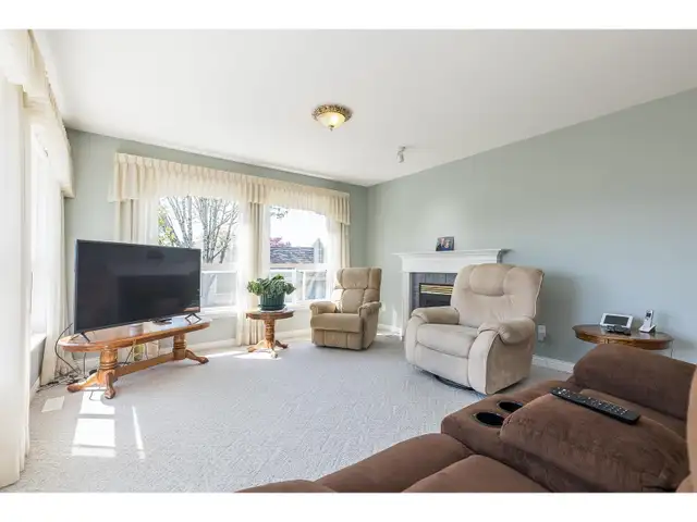 35148 KNOX CRESCENT Abbotsford, British Columbia in Houses for Sale in Abbotsford - Image 9