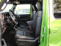 4x4, 3.6L V6, 4.88 Rear Axle Ratio, Heated Nappa Leather Seats/Steering Wheel, Warn Winch w/Steel Bu... (image 9)