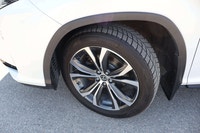 2018 Lexus RX 450h Hybrid Luxury, Efficiency & Comfort (6 Passenger) Experience premium driving with... (image 8)