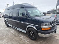Check out this spacious and versatile 2008 Chevrolet Express 9-Passenger Van the perfect people move... (image 6)