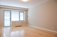 Semi-renovated Akelius two bedroom apartment for rent. Located near Sherbrooke in the Downtown - McG... (image 7)