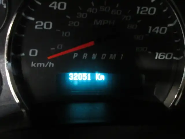 2023 Chev Express Cube Van600959099832913923