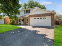 17 Bal Harbour Drive Grimsby, Ontario