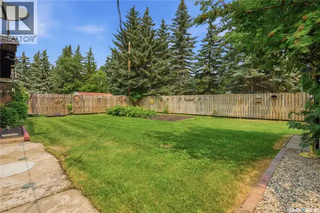 4 Pine STREET Katepwa Beach, Saskatchewan in Houses for Sale in Regina - Image 30