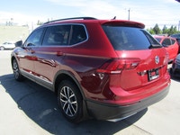 Thanks for viewing our South View Motors Inventory! 2018 Volkswagen Tiguan 4MOTION AWD Leather • Pan... (image 5)