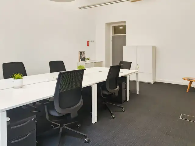 Large Office for Rent – Regus Dartmouth Dartmouth in Commercial & Office Space for Rent in Dartmouth - Image 11