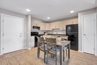 Broadstreet’s Glenhart Views offers 1, 2, and 3-bedroom pet-friendly apartments for rent in Courtena... (image 6)