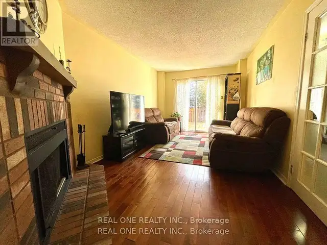 UNIT 2 - 1235 BLACKBURN DRIVE Oakville (GA Glen Abbey), Ontario in Long Term Rentals in Oakville / Halton Region - Image 5