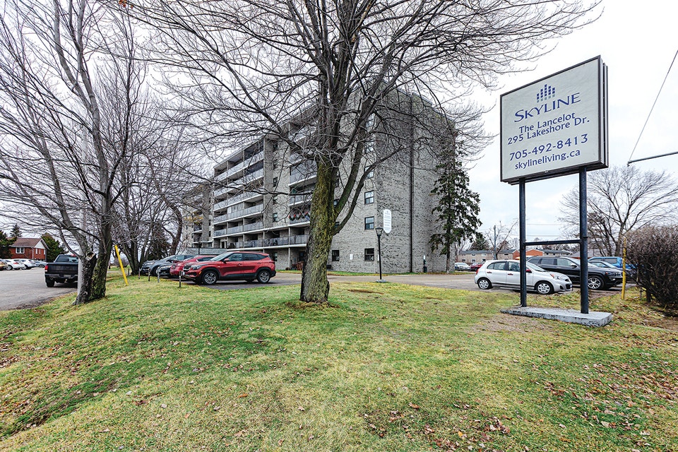 Lancelot Apartments - 2 Bedroom, 1 Bath Apartment for Rent - Nor 1