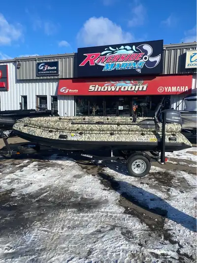 PACKAGE INCLUDES: - BOAT (SOLAR SUPERJET 470 EXP) - TRAILER - YAMAHA 40/30 OUTBOARD JET DIFFERENT BO...