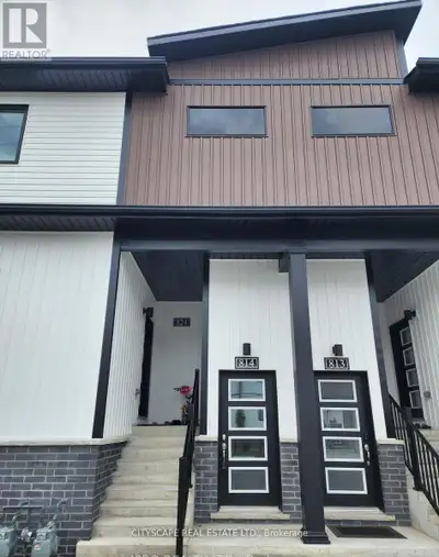 Newly constructed Stacked town located in Niagara South, close to many attractions and amenities. Op...